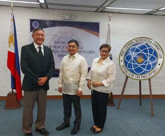 The newly appointed Professional Regulatory Board for Customs Brokers, left to right, Albert Cruz, member; Samuel Bautista, chairman; and Dr Nenette Dagondon, member.