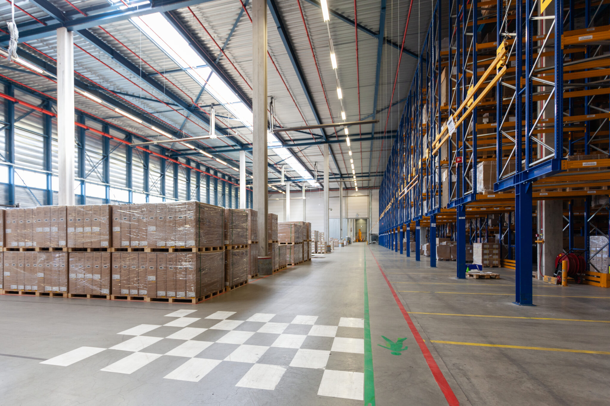 A Comprehensive Guide to Warehousing Costs - Aratum